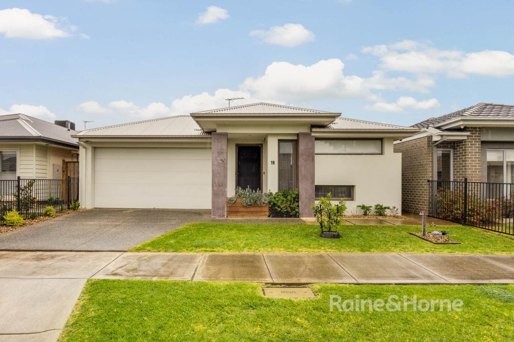 18 Hero St, Diggers Rest, VIC 3427