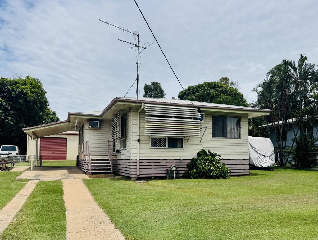 33 Kennedy Dr, Moranbah, QLD 4744