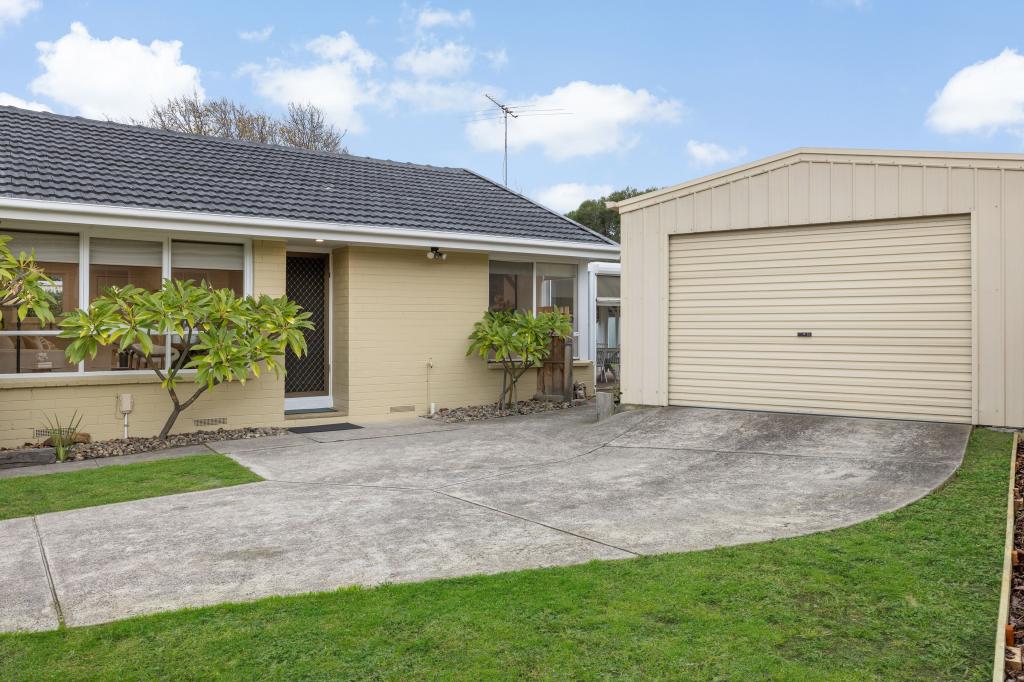 2/39 Regent Pde, Cheltenham, VIC 3192