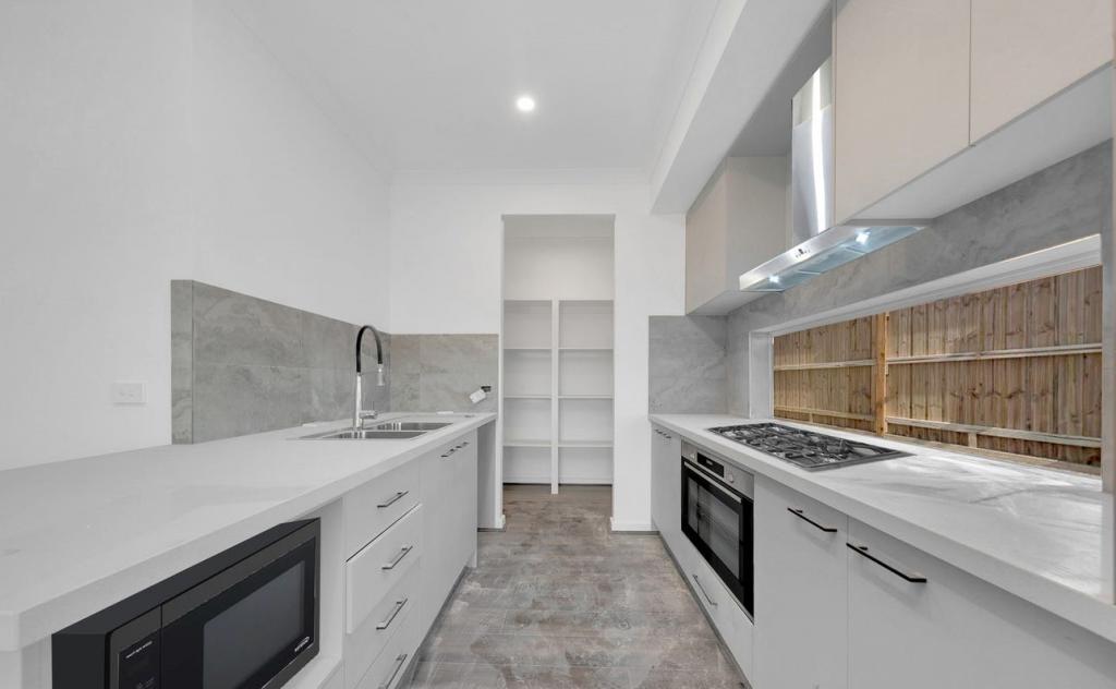 13 Malleefowl Bvd, Beveridge, VIC 3753