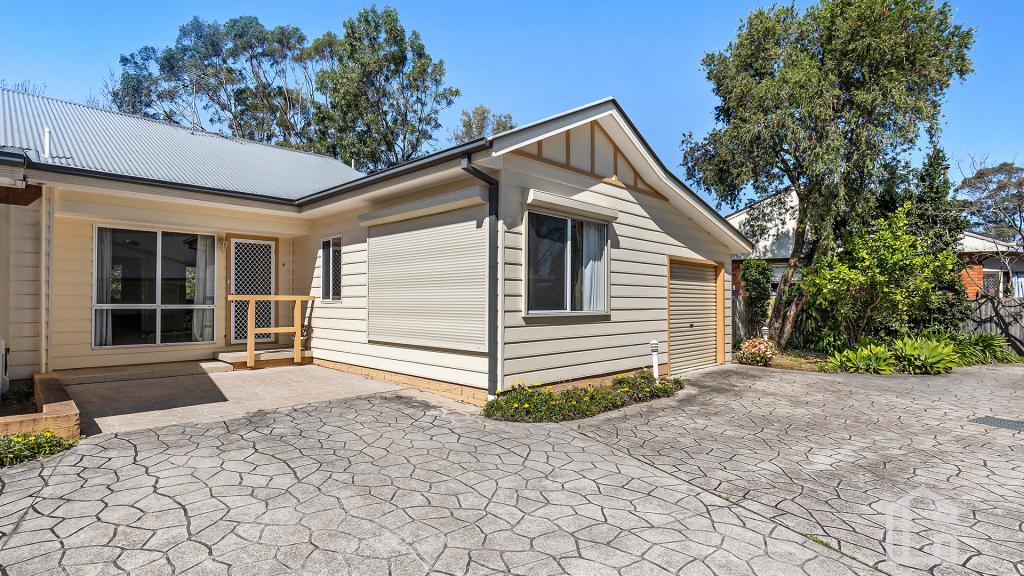 2/14 Hawkesbury Rd, Springwood, NSW 2777