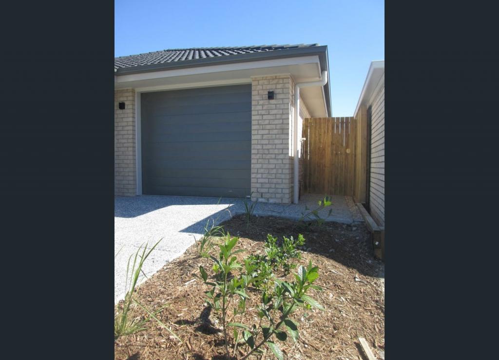 2/22 Hazel St, Pimpama, QLD 4209