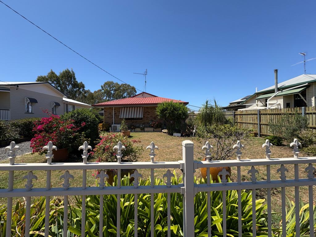 22 Well St, Pittsworth, QLD 4356