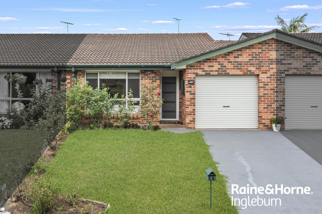 18 Goodenough St, Glenfield, NSW 2167