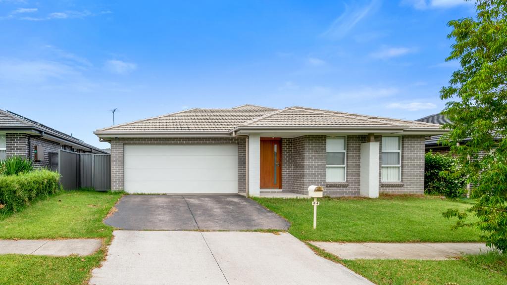 64 Winter St, Denham Court, NSW 2565