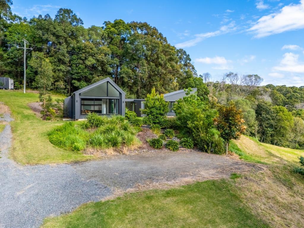 359 Old Tewantin Rd, Lake Macdonald, QLD 4563