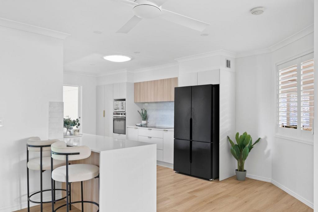 3 Byng Rd, Birkdale, QLD 4159