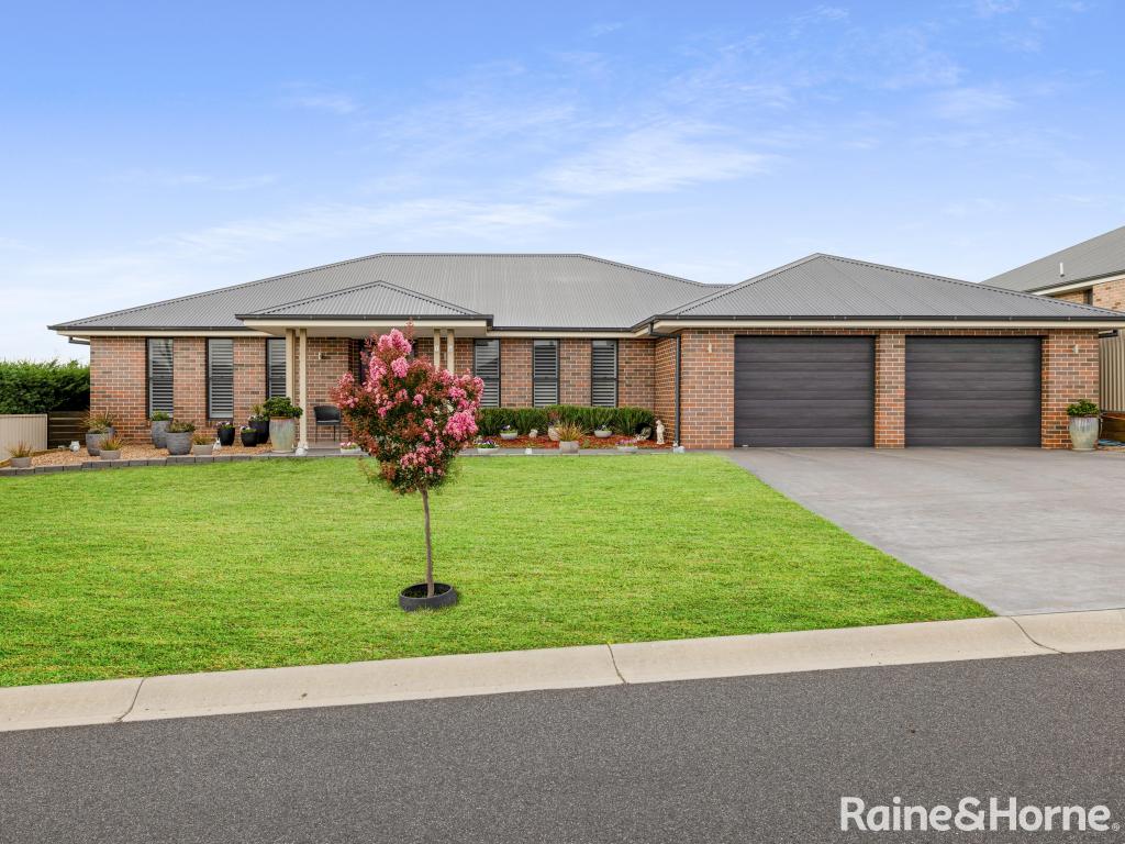 16 Kellahan St, Eglinton, NSW 2795