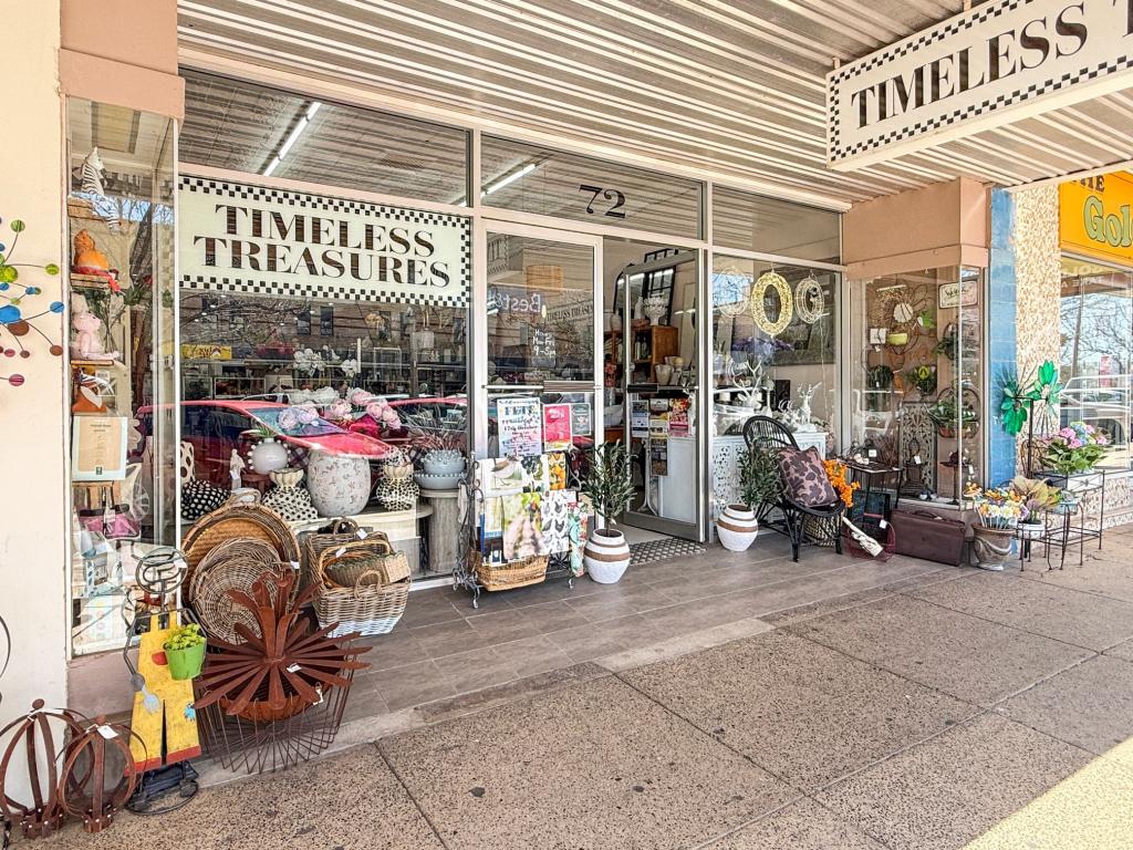 72 Pine Ave, Leeton, NSW 2705