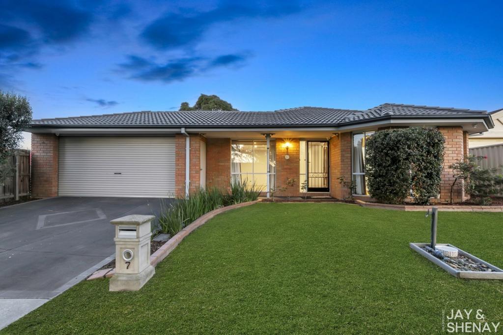 7 Ella Ct, Narre Warren, VIC 3805