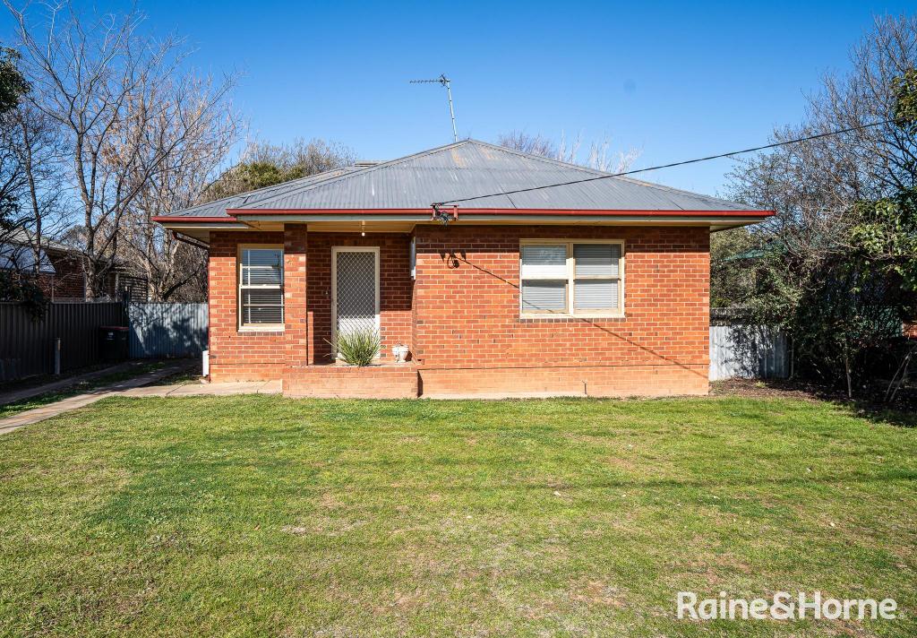 88 Fernleigh Rd, Mount Austin, NSW 2650