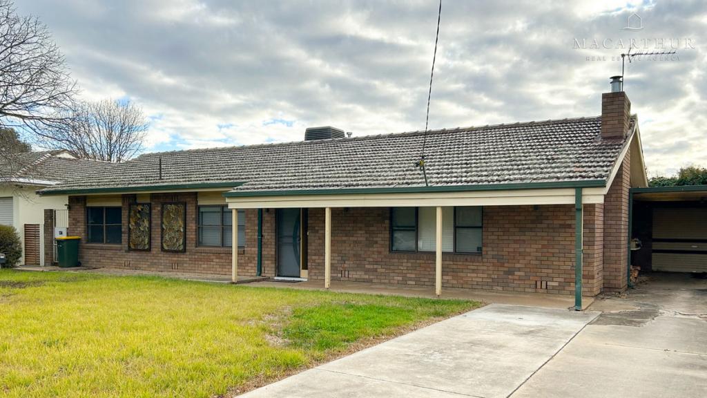 13a Norfolk Ave, Lake Albert, NSW 2650