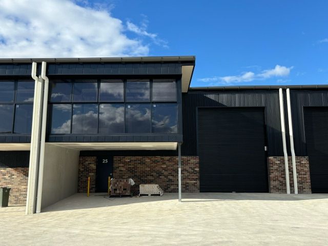 C07/25 Val Reid Cres, Hume, ACT 2620