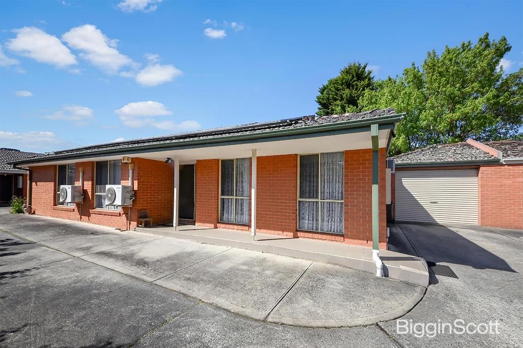 2/4 CROWN ST, GLEN WAVERLEY, VIC 3150