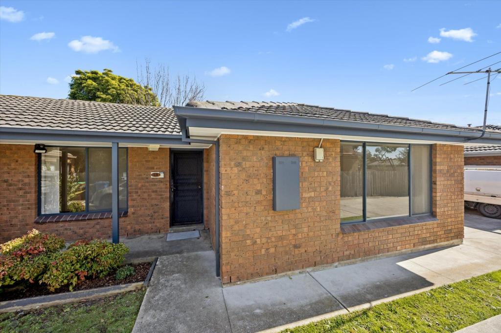 2/18 Alexander St, Cranbourne, VIC 3977