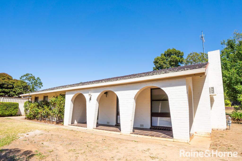 6 Sherwood Ave, Kooringal, NSW 2650