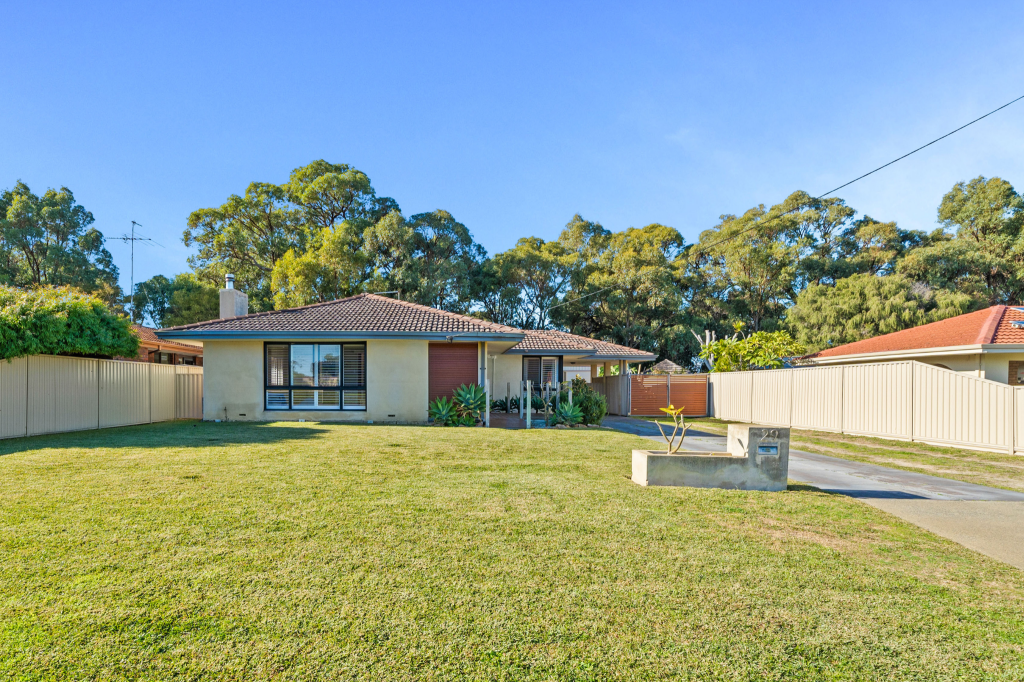 29 SIEVEWRIGHT ST, SILVER SANDS, WA 6210