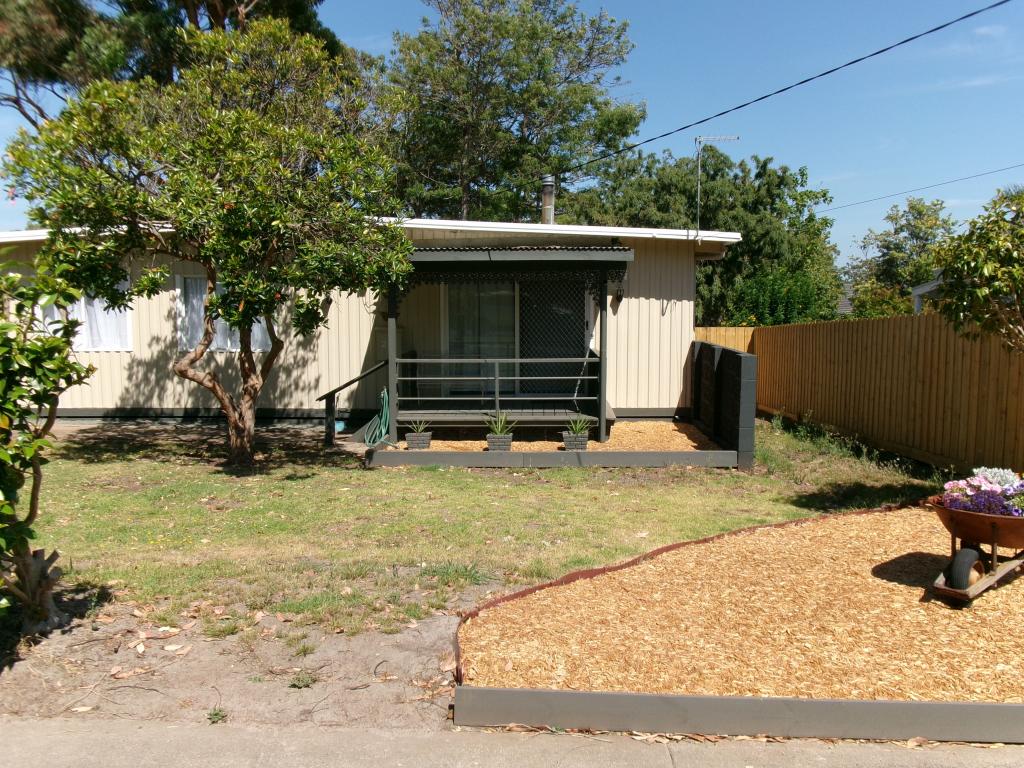 20 Alexander Ave, Cowes, VIC 3922