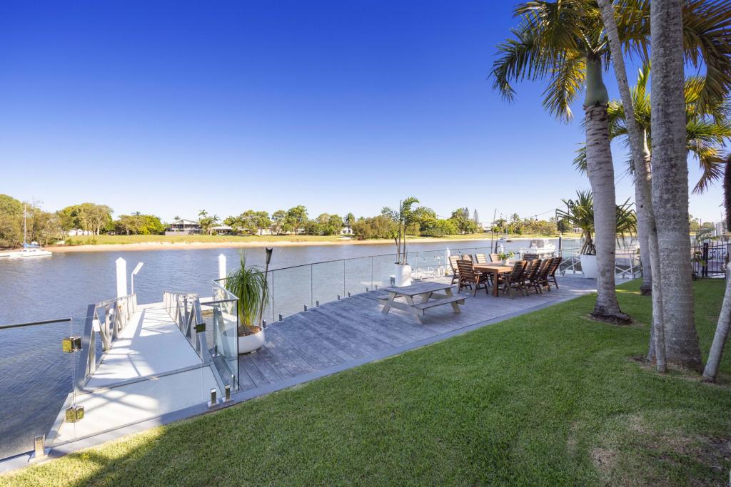 4 Mooloolah Island, Minyama, QLD 4575