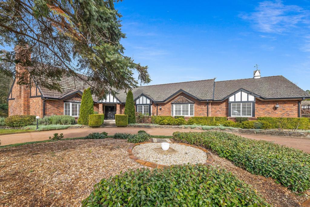 13 Werrington St, Burradoo, NSW 2576