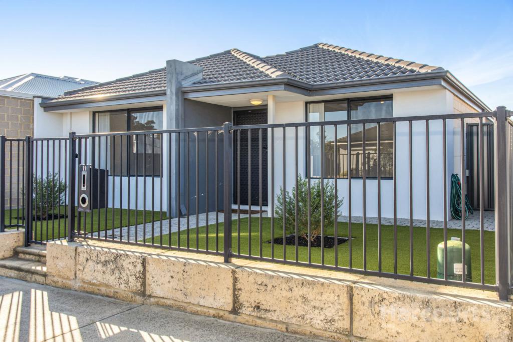 11 Moonee St, Lakelands, WA 6180