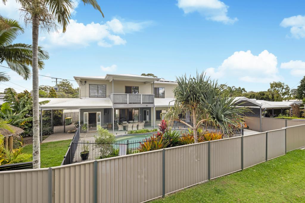 37 Stradbroke St, Redland Bay, QLD 4165