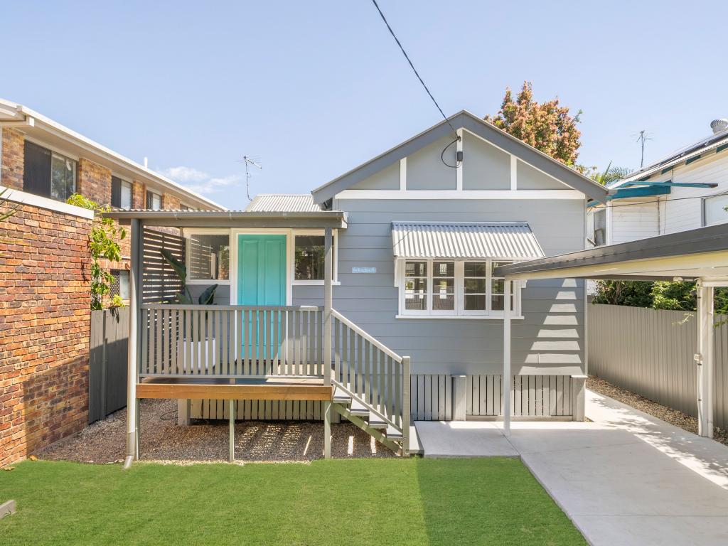 13 SHORT ST, WOODY POINT, QLD 4019