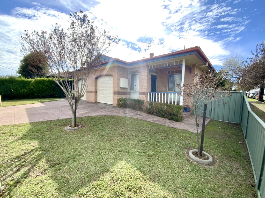 17a Johnson St, Forbes, NSW 2871