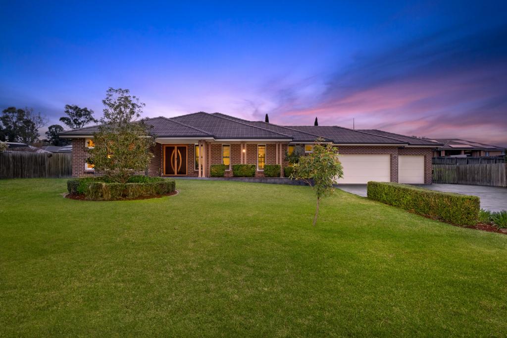 14 Medinah Ave, Luddenham, NSW 2745