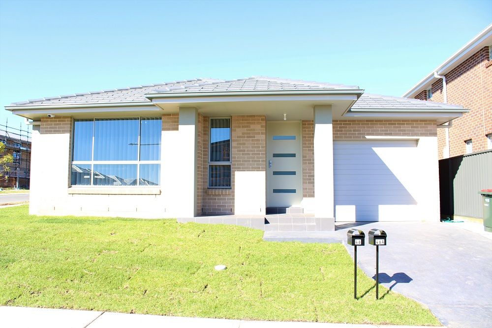 46 CALOTIS CRES, DENHAM COURT, NSW 2565