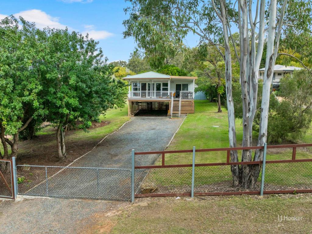 42 Barbour St, Esk, QLD 4312