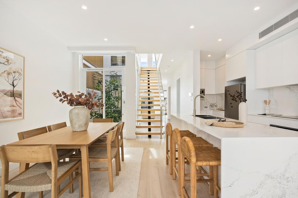 2/17 Glebe St, Wollongong, NSW 2500