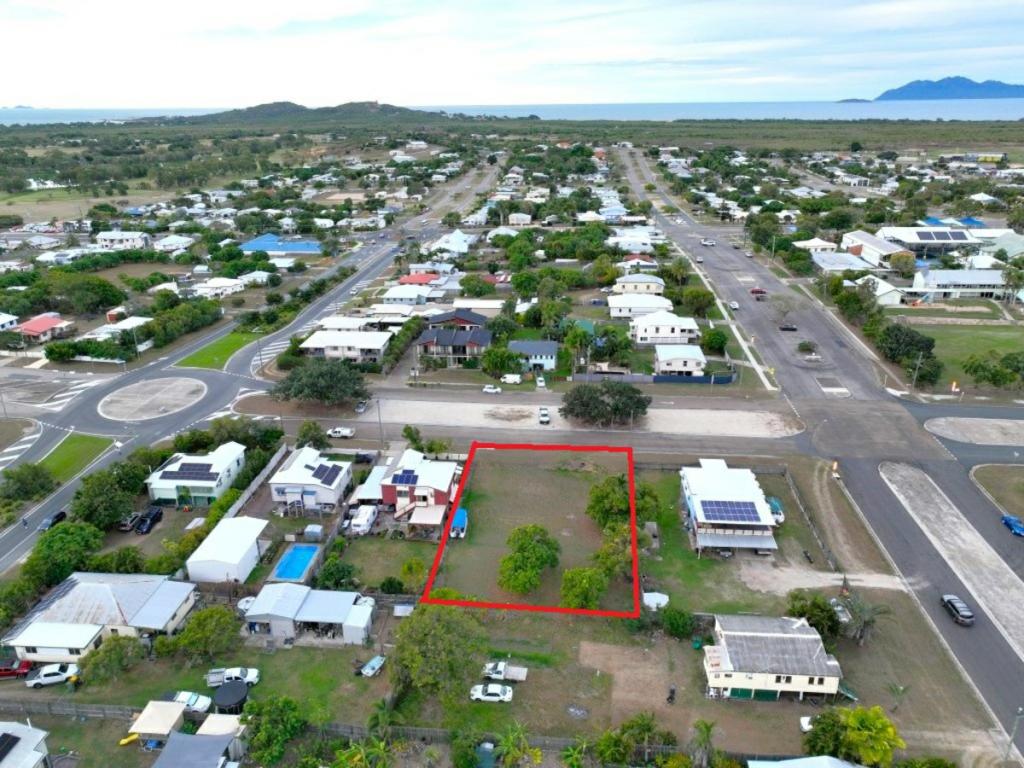 45 Gregory St, Bowen, QLD 4805