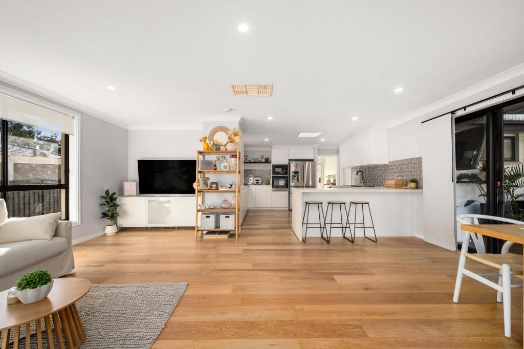 44 Staaten Cres, Kaleen, ACT 2617