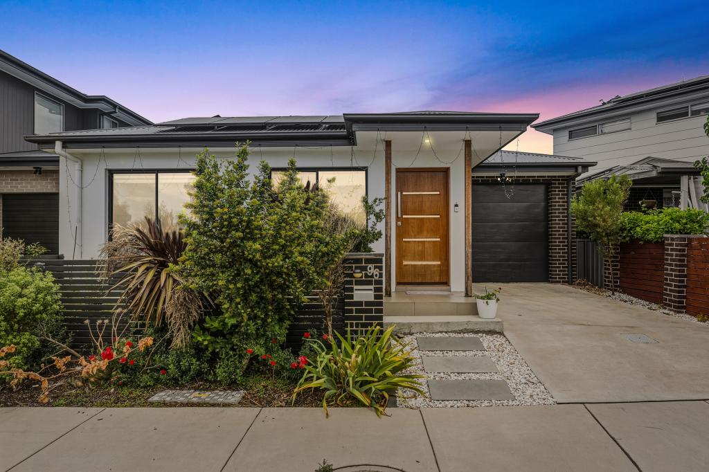 96 Tredwell St, Strathnairn, ACT 2615