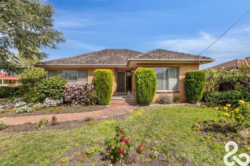 87 Mcfadzean Ave, Reservoir, VIC 3073