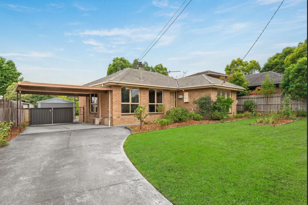 17 Mcmahons Rd, Ferntree Gully, VIC 3156