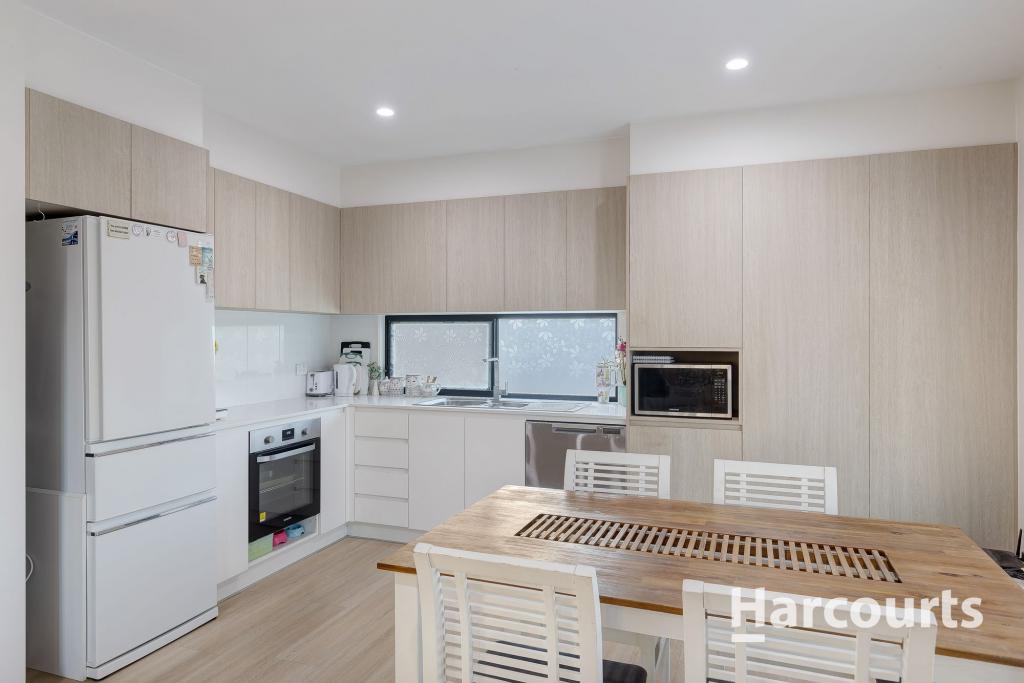 2 IVORY CURL CT, WARNER, QLD 4500