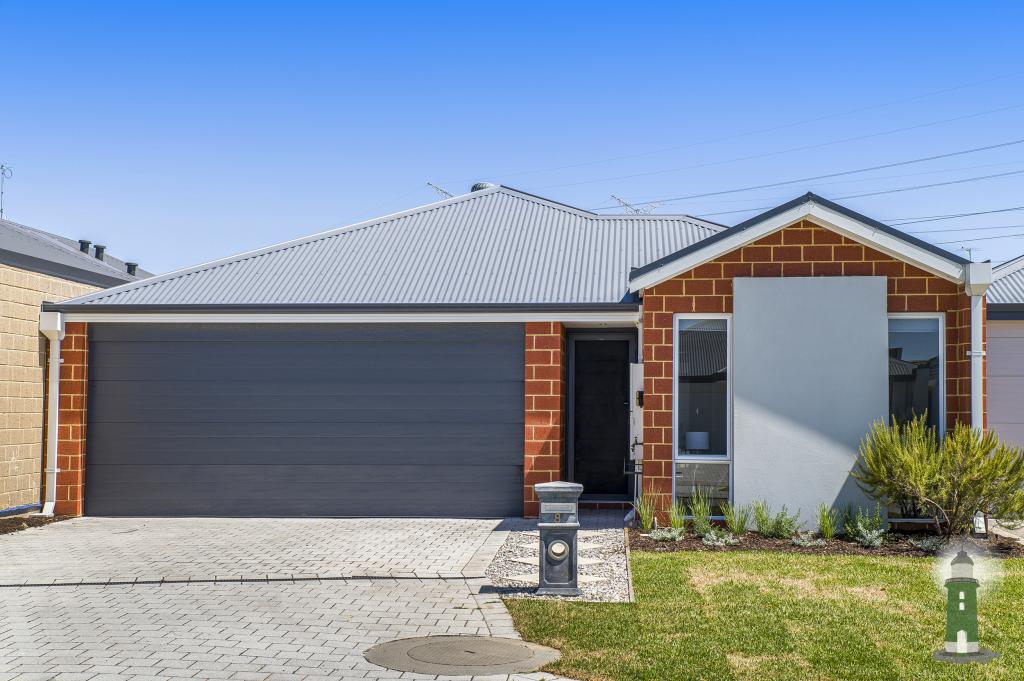 8 GREENWICH WAY, SUCCESS, WA 6164