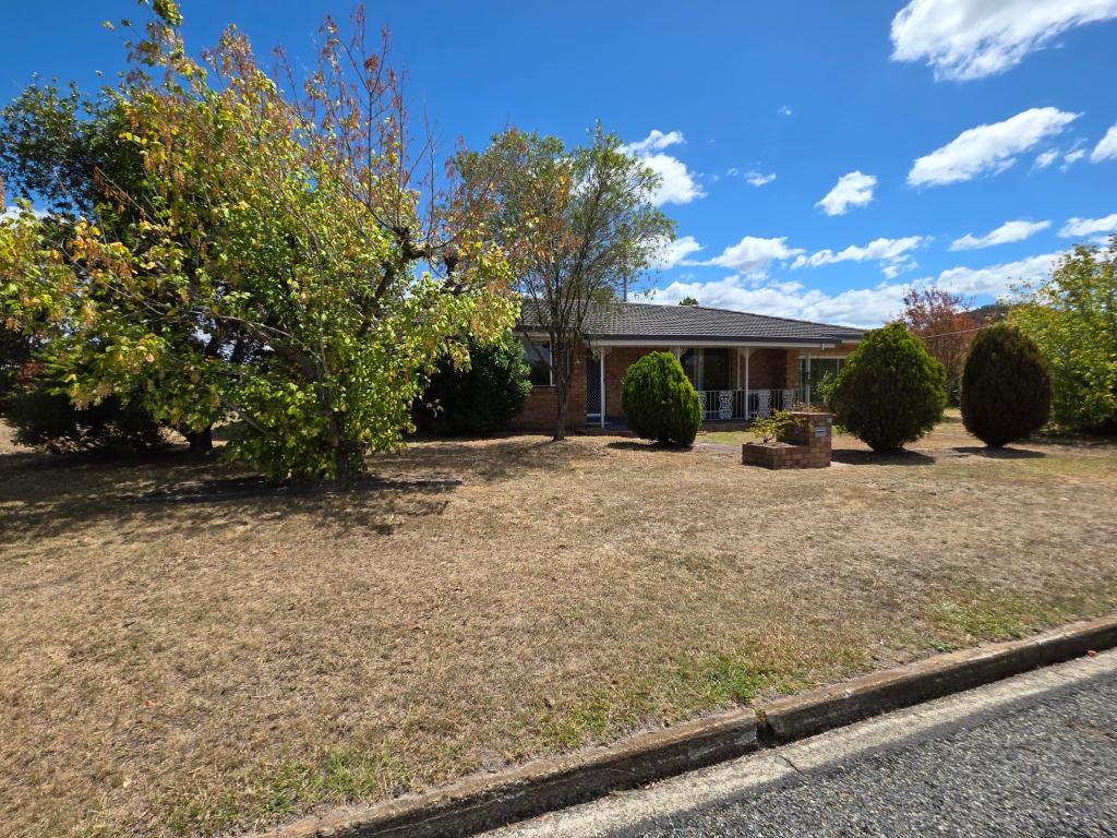 10 Archibald St, Stanthorpe, QLD 4380