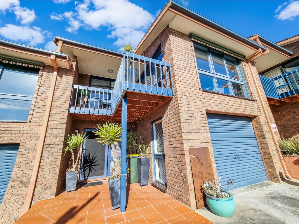2/44 Cara Rd, Highton, VIC 3216
