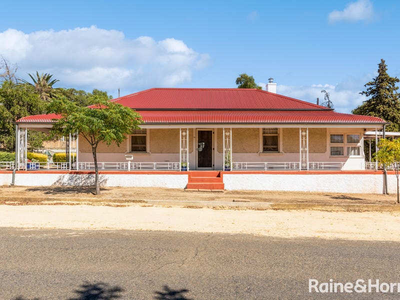 16 Kangaroo St, Burra, SA 5417