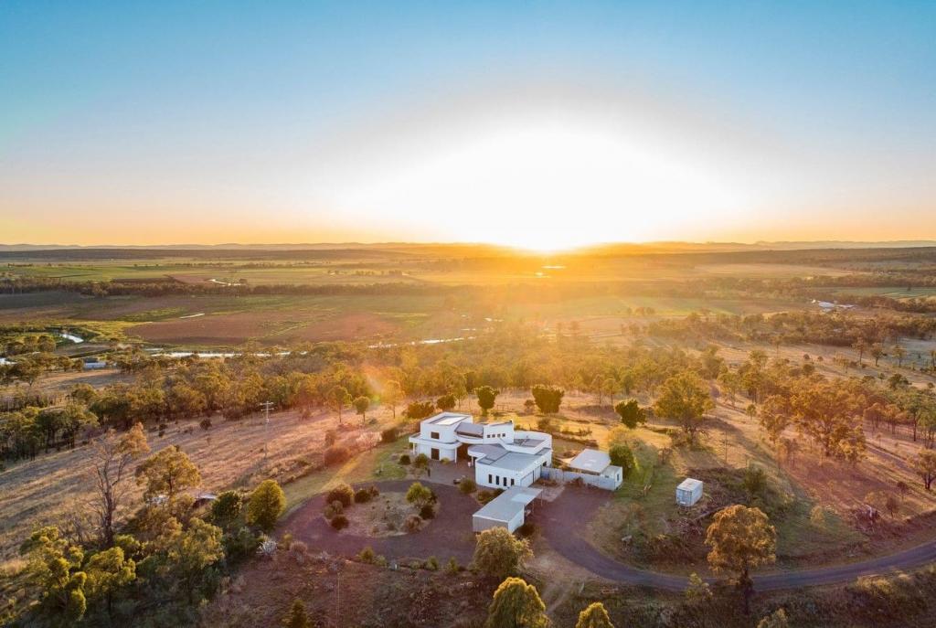 2028 Leyburn Cunningham Rd, Pratten, QLD 4370