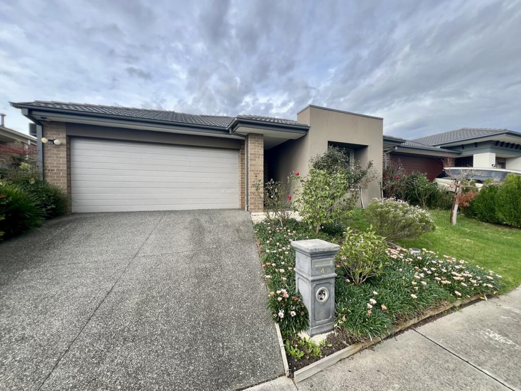 4 BENEDORE WAY, CRANBOURNE NORTH, VIC 3977