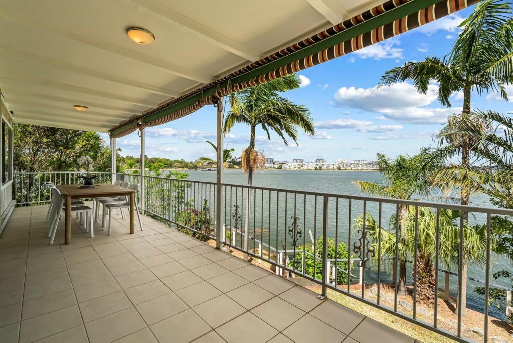 19 DELMAR PDE, GLADESVILLE, NSW 2111