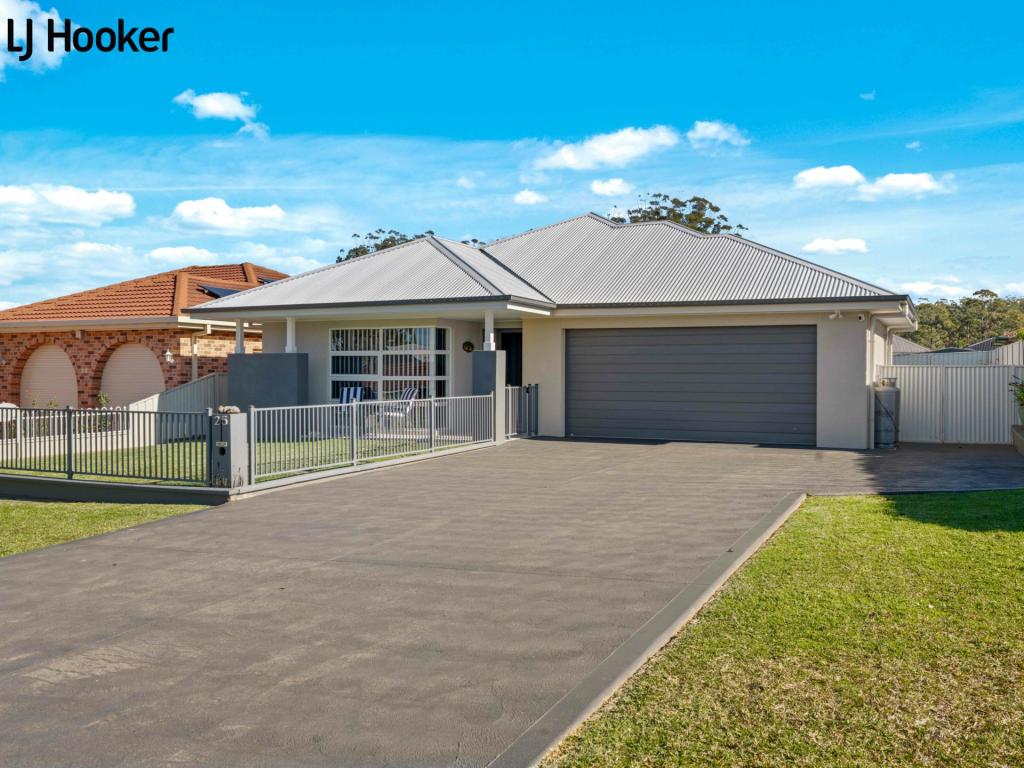 25 Hunter St, Callala Bay, NSW 2540