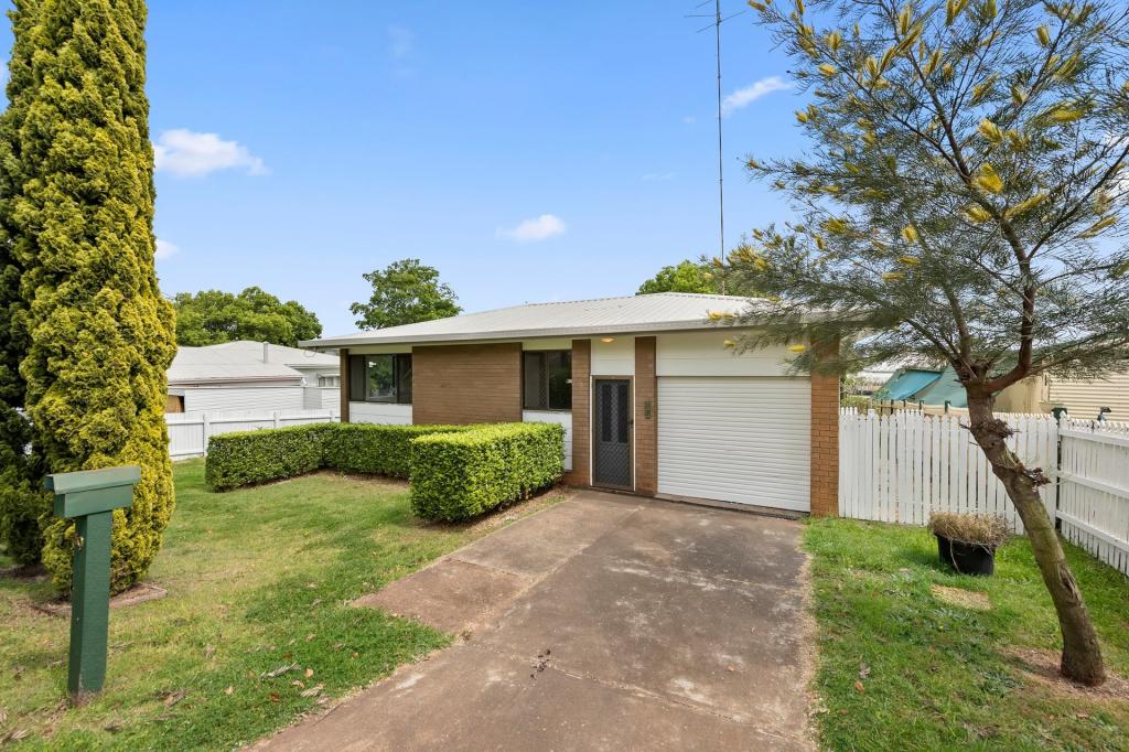 89 Ruthven St, Harlaxton, QLD 4350