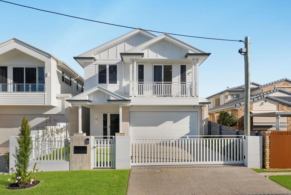 9b Osbourne St, Scarborough, QLD 4020