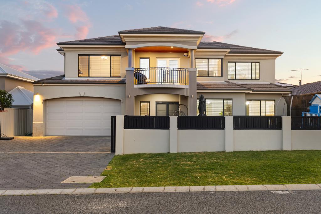 1 Clearwater Pl, Hillarys, WA 6025