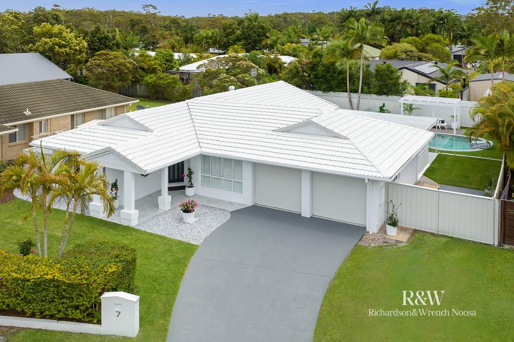 7 Hazelwood Ct, Noosaville, QLD 4566